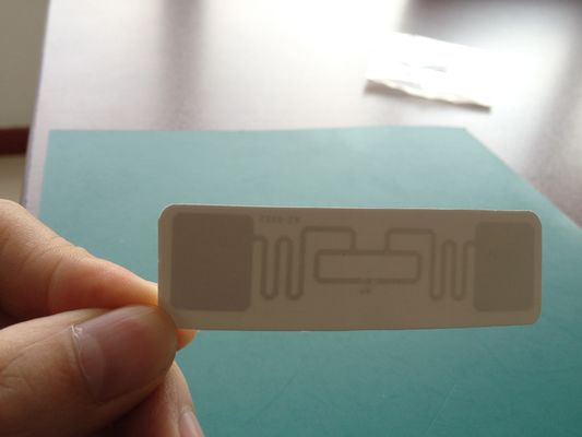 Aufkleber-Umbauten UHF RFID beschriften leeres Papier Rfid Chip Sticker des Ausländer-H3 AZ-9662